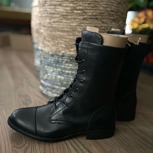 BNWB Born Neon Boots! Size 9.5